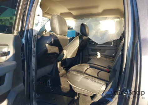 2016 Ram 1500 Big Horn z USA, uszkodzony, nr VIN 1C6RR7LT9GS351037